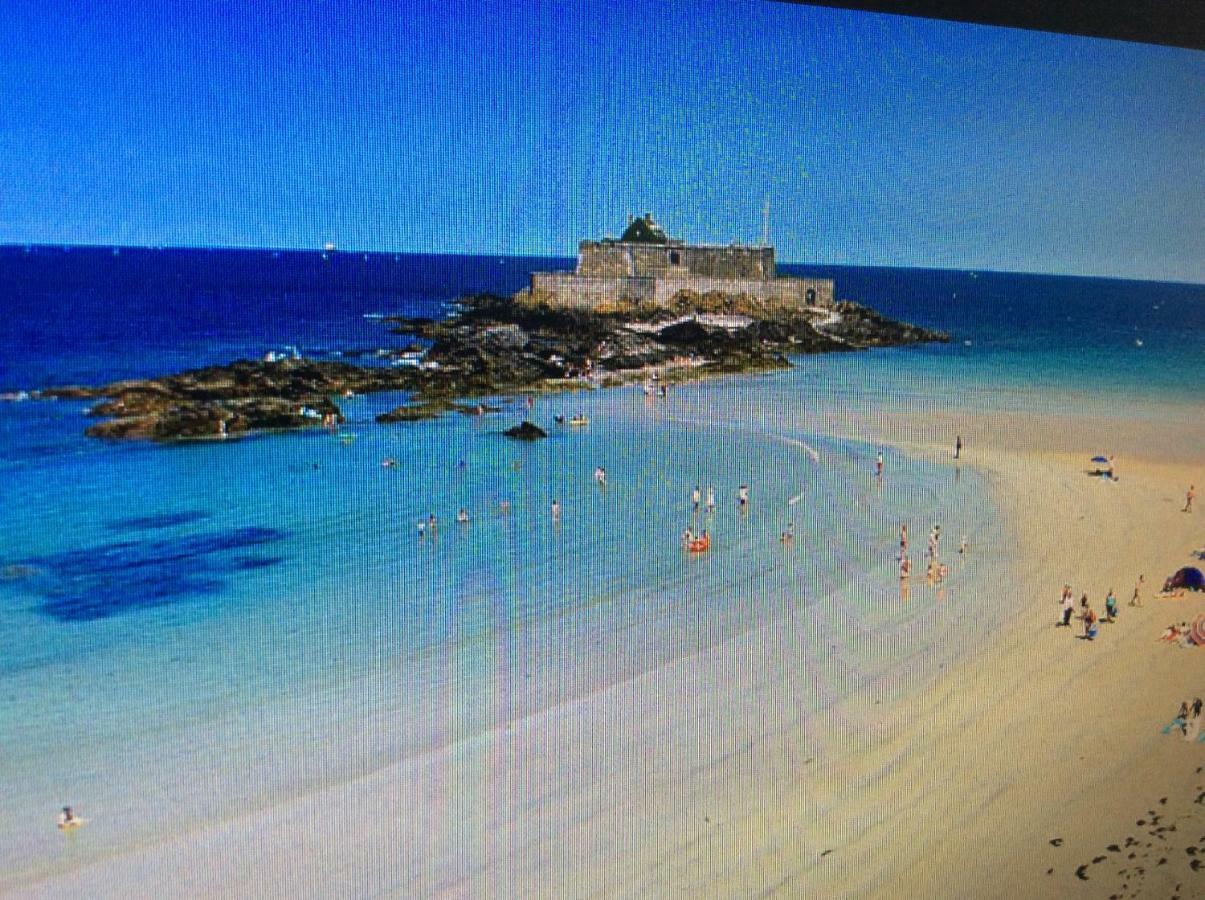 Le Dauphine 20m de la plage Saint-Malo Extérieur photo